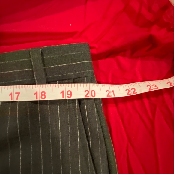 Stonehouse grey pinstripe 3 button suit - Picture 15 of 16